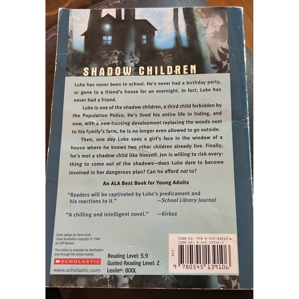 Among the‎ Hidden (Shadow Children, One) by Margaret Peterson Haddix - Picture 2 of 3